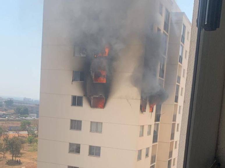 Pareja y su recién nacido mueren tras saltar de edificio en llamas en Brasil