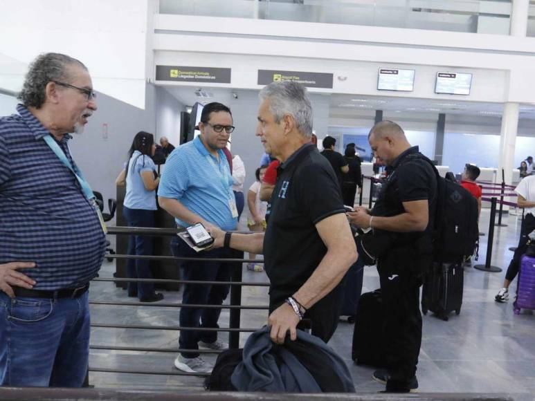 Así fue la salida de la Selección de Honduras hacia República Dominicana