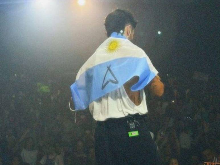 Los looks de Camilo durante los conciertos de su gira “De adentro pa afuera”