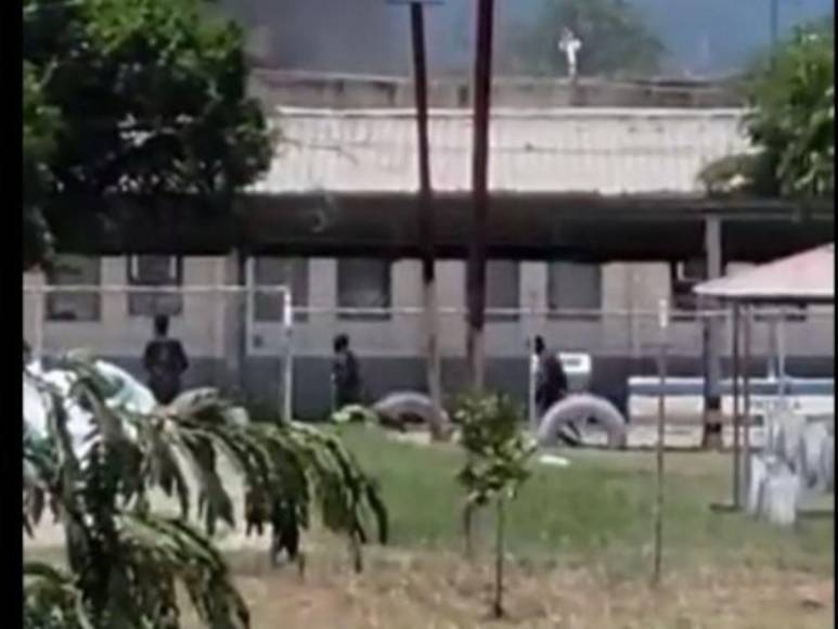 Las primeras imágenes que deja incendio tras amotinamiento en Centro Penal de Comayagua