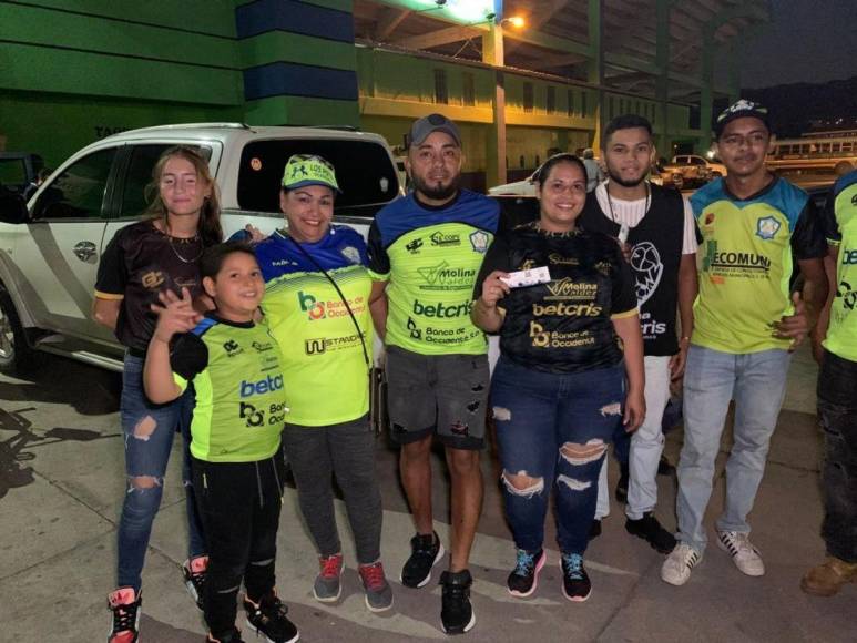 ¡Emocionados! Así se vive el ambiente en el repechaje Motagua-Olancho