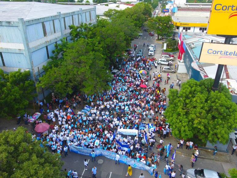 Oposición realiza quinta marcha “Por Honduras” en San Pedro Sula