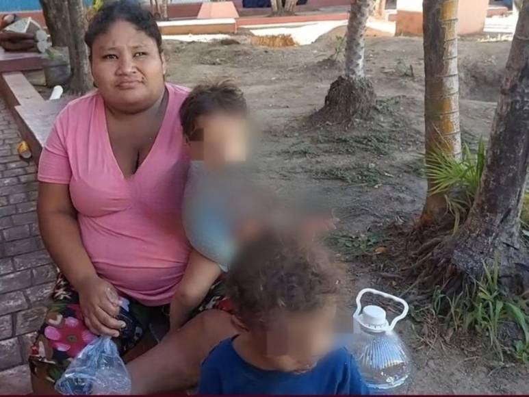 En deslave muere familia en Roatán; sobrevive bebé de 2 años