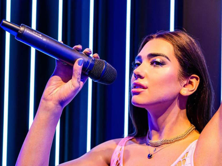 Dua Lipa cumple hoy 28 años: aquí algunos datos curiosos sobre la icónica cantante