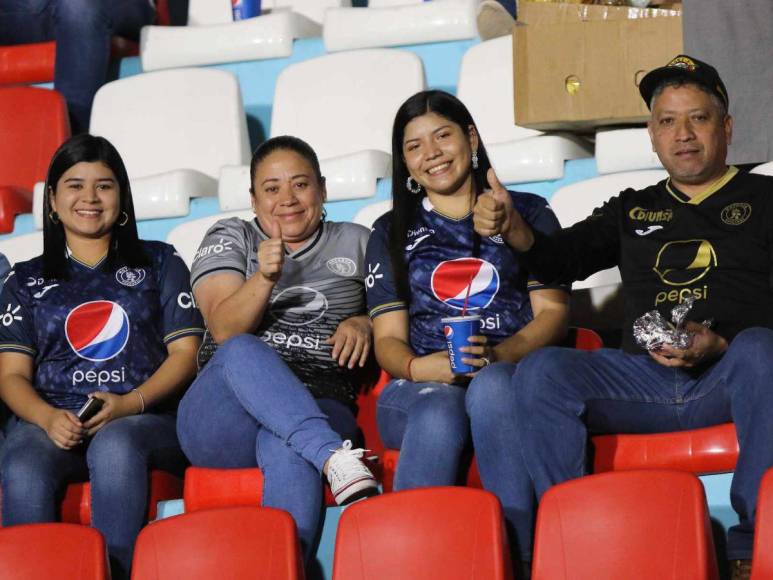 Las Águilas vs Los Potros: Así se vive el ambiente en el ‘Chelato’ Uclés previo al partido Motagua contra Olancho FC