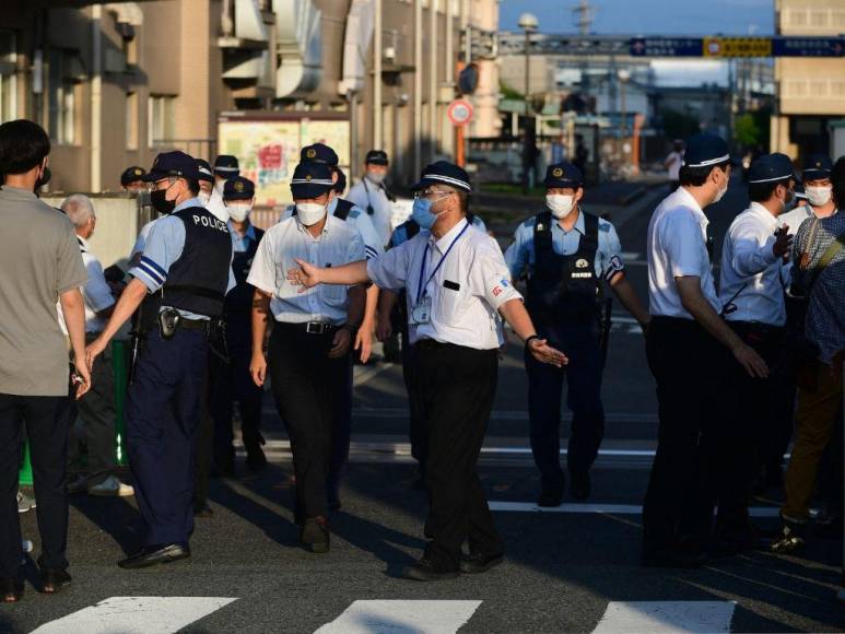 Fotos: lágrimas y luto en Japón tras el asesinato del primer ministro Shinzo Abe