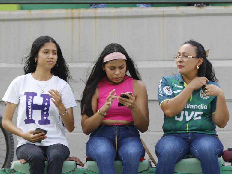 Las bellezas del día 1 de la Jornada 12 en el encuentro Motagua vs. Marathón