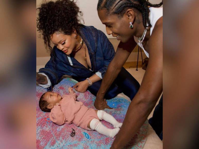 Rihanna presenta oficialmente a su hijo Riot Rose