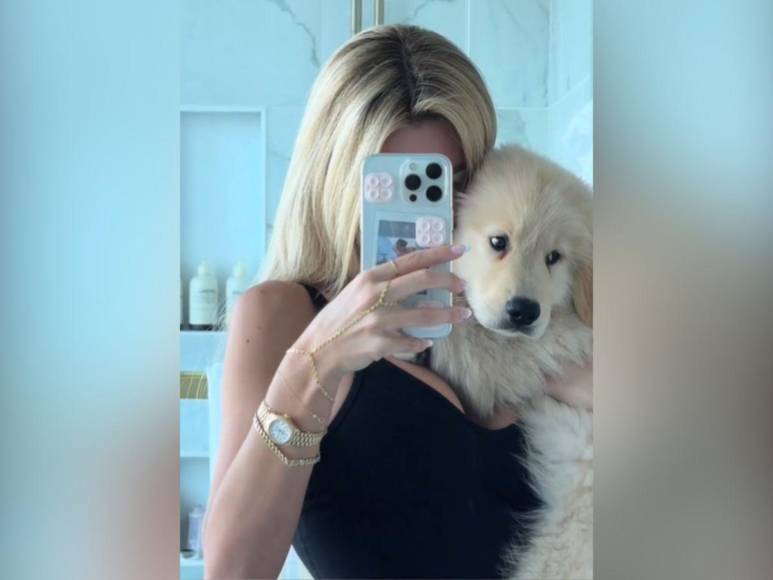 ¿Quién es la nueva novia de Peso Pluma a quien sorprendió con un perrito?