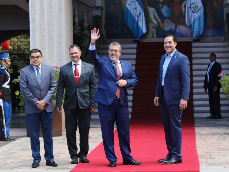 ¿En qué concluyó la visita del presidente electo de Guatemala a Honduras?