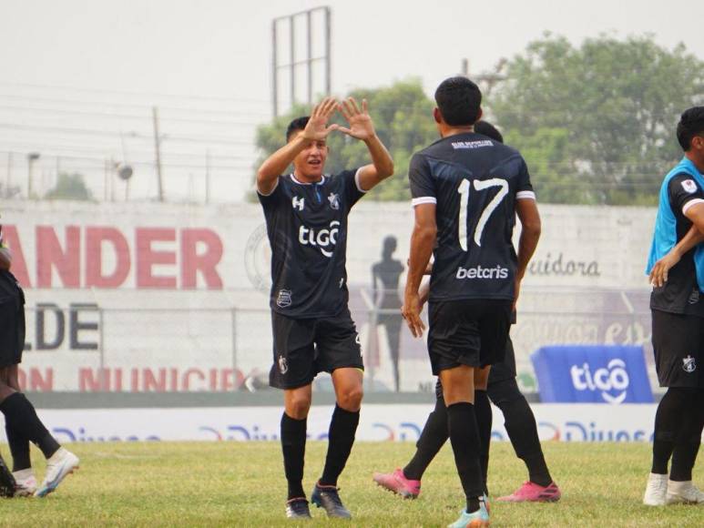 Caras largas y decepción en Honduras Progreso y Real Sociedad tras forzar final por el “no descenso”