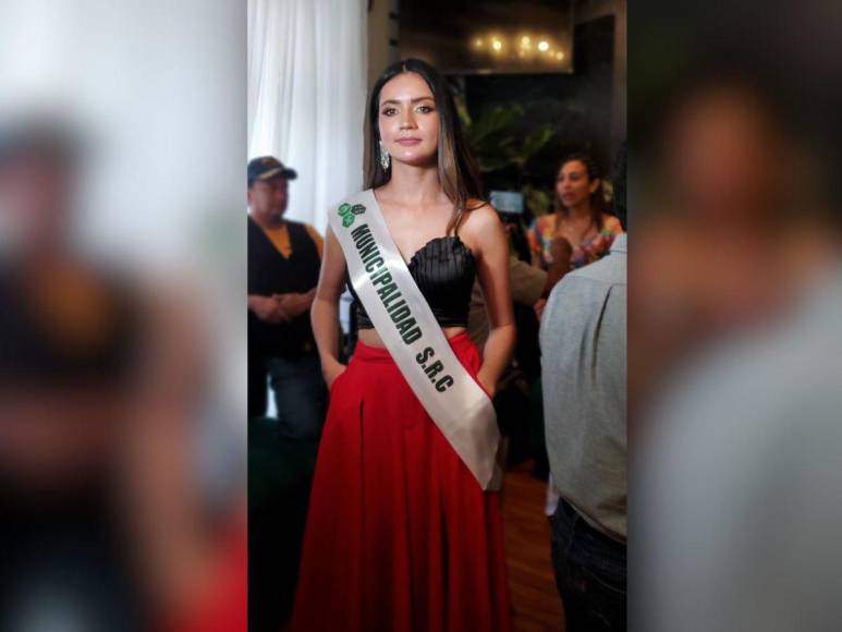 Digna Mejía, candidata con discapacidad auditiva, se corona reina de la Feria Agostina de Santa Rosa de Copán 2023