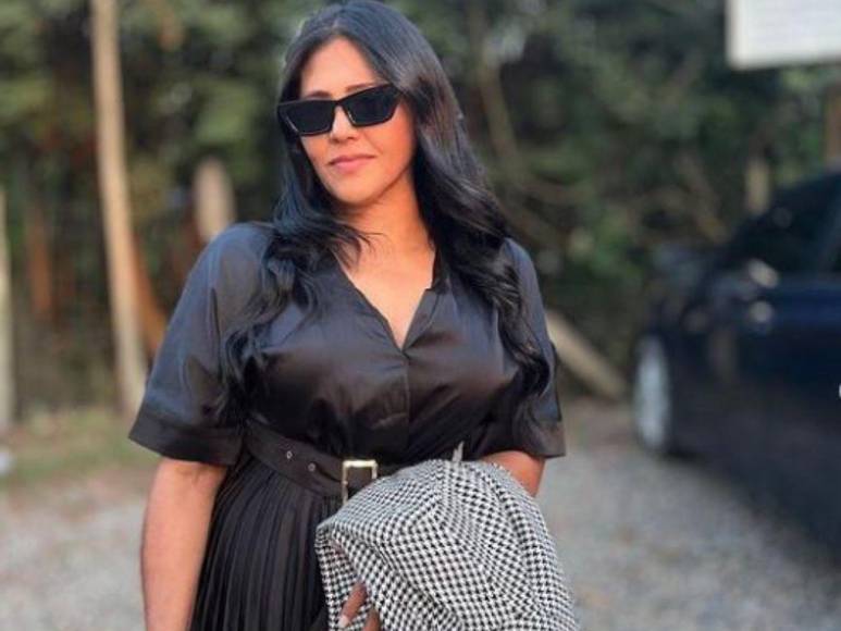 Ella es Reina Leticia Sáenz, la madre de Cesia Sáenz, que cautiva por su elegancia en redes sociales