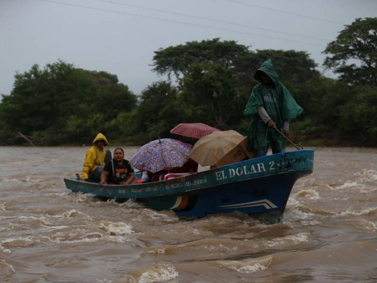 Lluvias de Pilar dejan desbordamiento en Río Goascorán en la zona sur