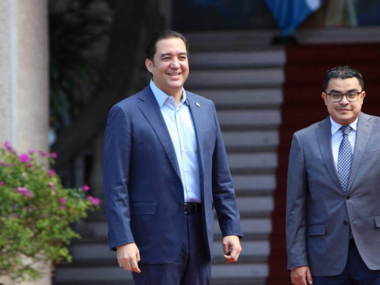 ¿En qué concluyó la visita del presidente electo de Guatemala a Honduras?