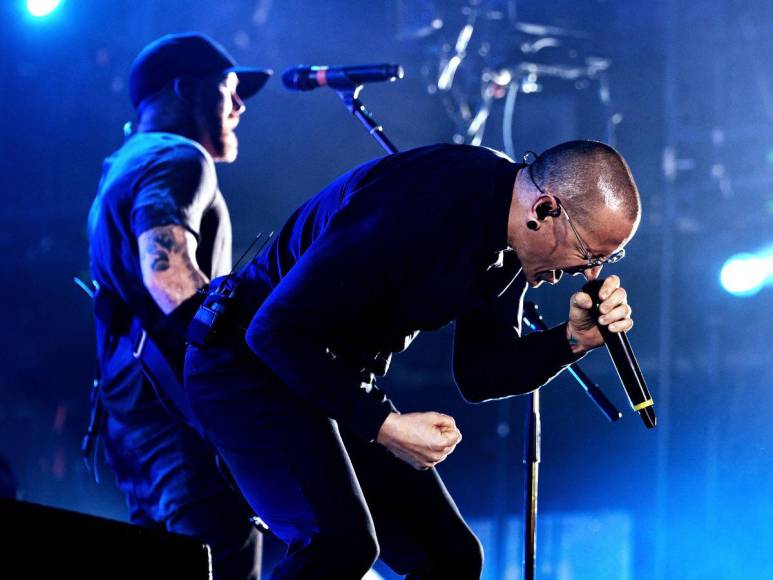 Linkin Park inicia su nueva era con un homenaje a su pasado