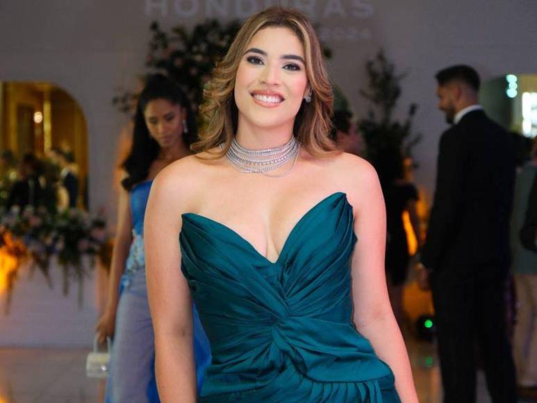 Así lució Carolina Lanza en la gala de Miss Honduras Universo 2024