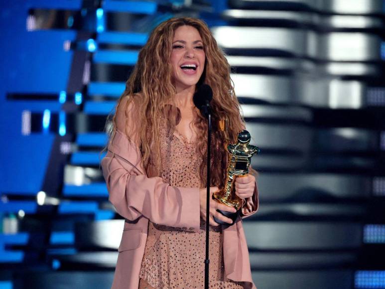 “Gracias a mis hijos por hacerme creer que mamá puede”: Sentido mensaje de Shakira en los MTV VMA’s 2023