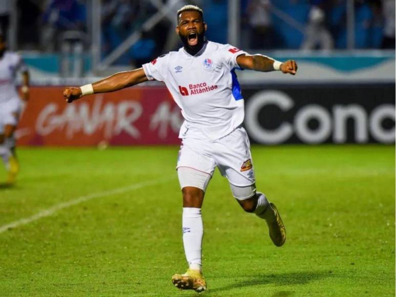 El Olimpia de Pedro Troglio tiene la mejor delantera del fútbol centroamericano