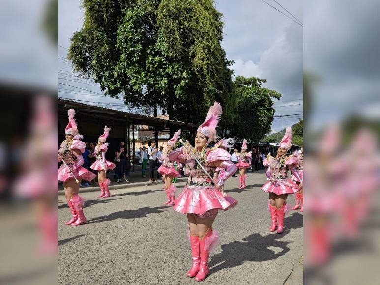 Palillonas del Instituto Cosme García encantan de nuevo los desfiles patrios en Danlí