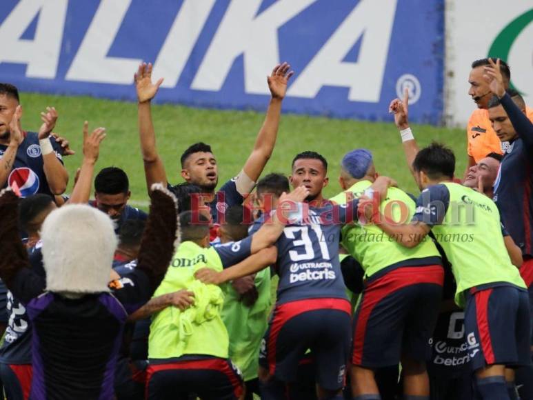 Locura azul, la decepción de Vargas y ambientazo: Las imágenes del Motagua-Real España