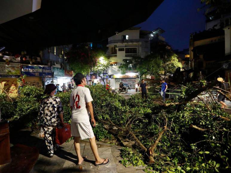 Tifón Yagi deja dos muertos y casi un centenar de heridos en el sur de China