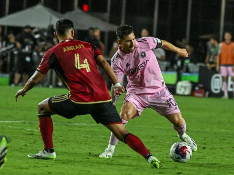 NO SE VIO EN TV: Nueva celebración de Messi con Inter Miami, Rauw Alejandro en el estadio y el niño que lloró por Lionel