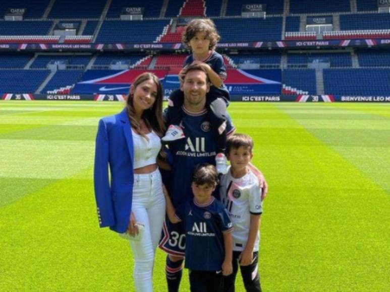 Así es el lujoso Mini Cooper que Messi le regaló a Antonela Roccuzzo