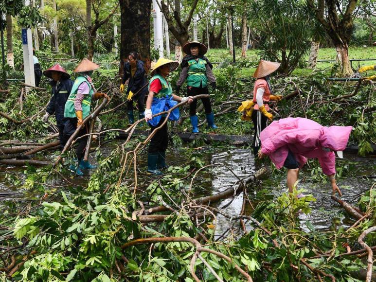 Tifón Yagi deja dos muertos y casi un centenar de heridos en el sur de China