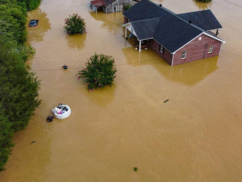 Las impactantes imágenes de las inundaciones en Kentucky, Estados Unidos