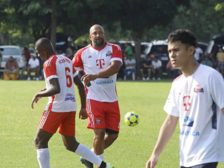 Así lucen actualmente los exfutbolistas de Honduras: Están jugando en la Liga de Veteranos