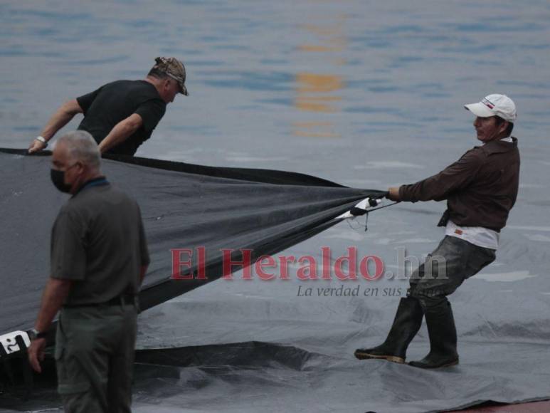 Pocos aficionados y protección ante la lluvia: Así luce el Olímpico previo al Honduras-Canadá