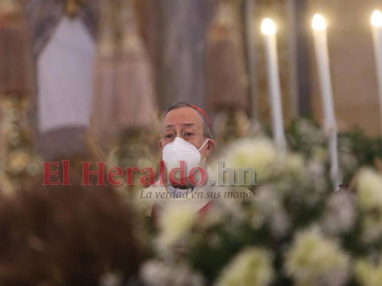 Los momentos de la última Misa Crismal de Jueves Santo del Cardenal Rodríguez como Arzobispo de Tegucigalpa (Fotos)