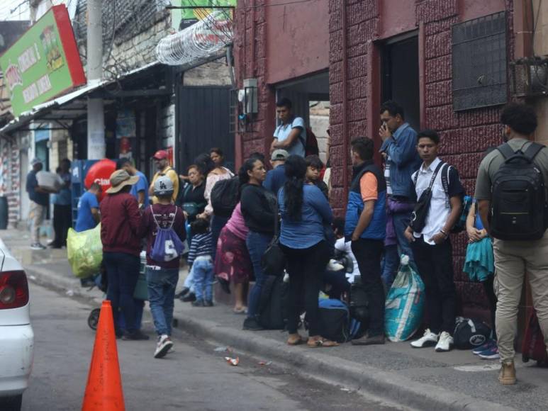 Inicia retorno de hondureños a sus ciudades tras disfrutar feriado de Fin de Año