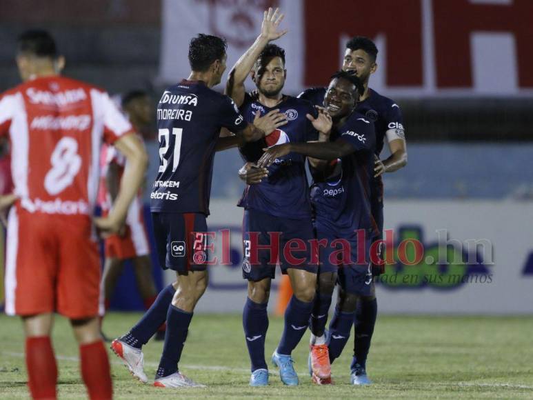 Festín azul y tristeza ceibeña: La goleada 3-0 del Motagua ante Vida en imágenes