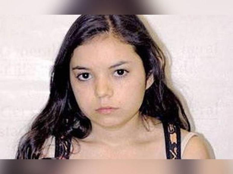 Ana Carolina envenenó y quemó a sus padres adoptivos con ayuda de su novio en México