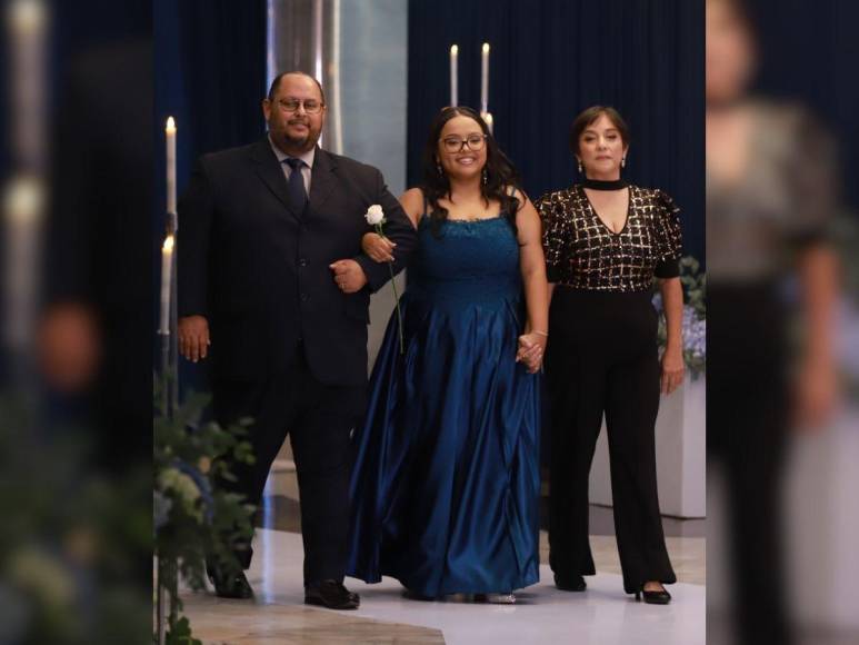 Prom 2024 de la Mayan School: Un sofisticado festejo colmado de excelencia