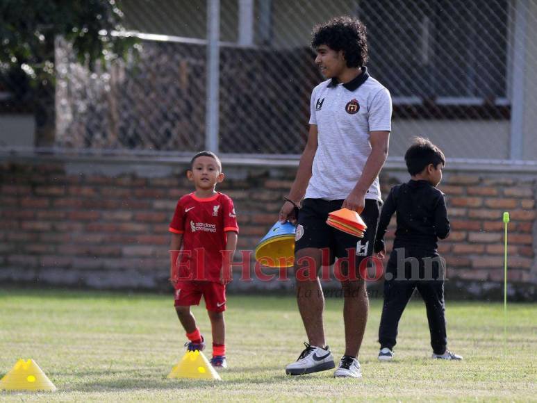 Servicio a la comunidad y formación de talentos: Así son los trabajos en Meta Academia Deportiva, proyecto de Irvin Reyna en Siguatepeque