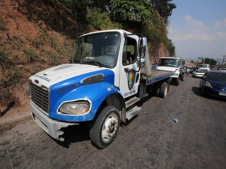 Inician decomiso de vehículos invasores en la salida a Danlí