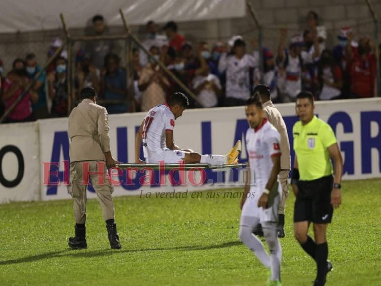 Ambiente, goles y color en el partido entre Olimpia y Lobos (Fotos)