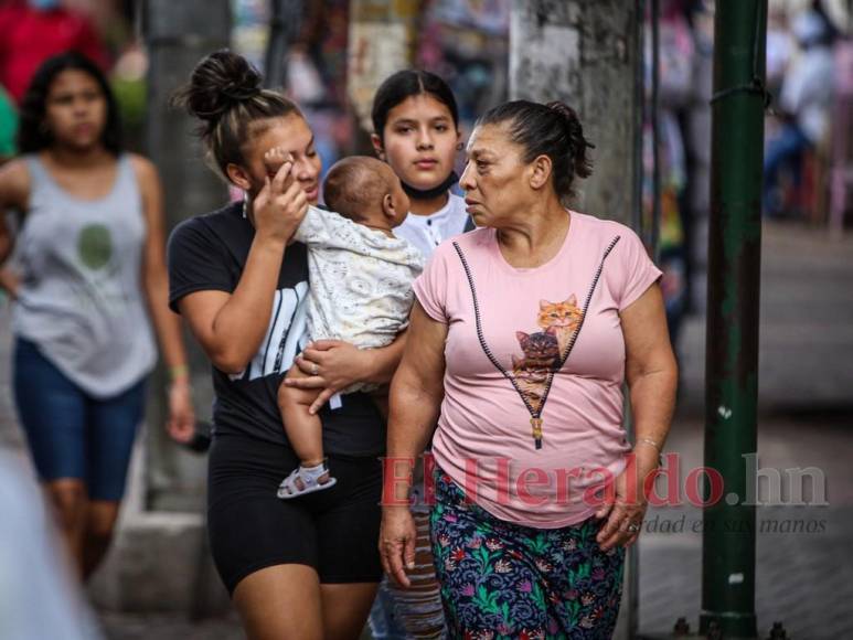 Amorosas, compresivas y fuertes, así son las madres hondureñas (Fotos)