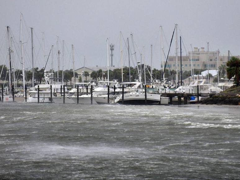 Escenas catastróficas, desaparecidos y marejadas peligrosas: El paso del huracán Ian en Florida, EEUU