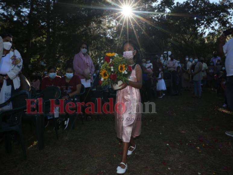 Con misa en El Piligüín celebran aniversario de la Virgen de Suyapa (FOTOS)