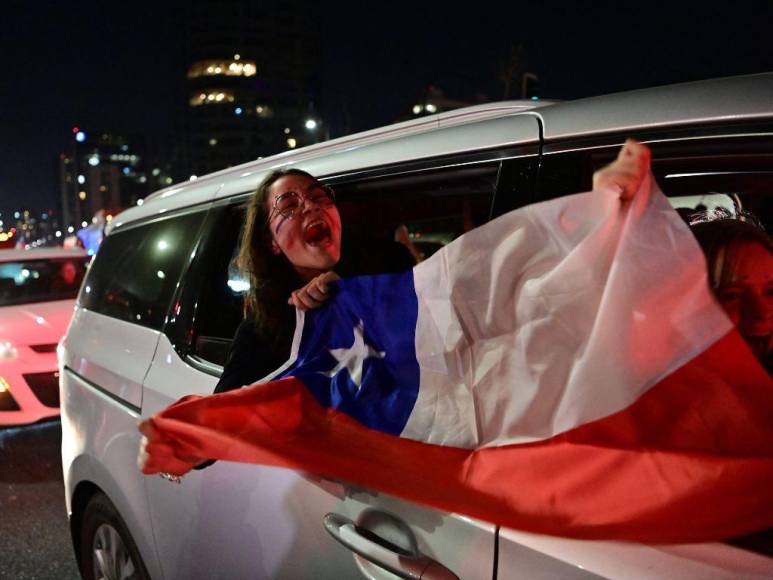 FOTOS: Chile celebra arrollador rechazo a nueva Constitución tras plebiscito de este domingo