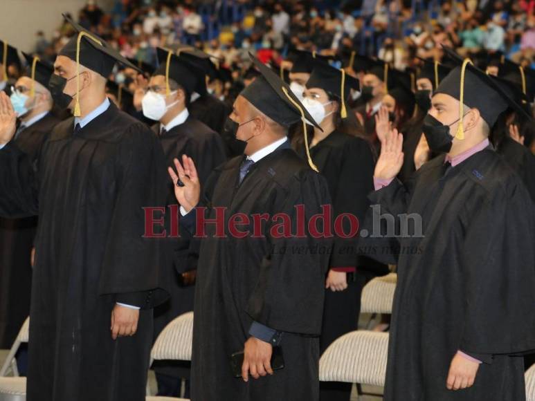 UNAH celebra primeras graduaciones con ceremonia tras dos años de pandemia (FOTOS)