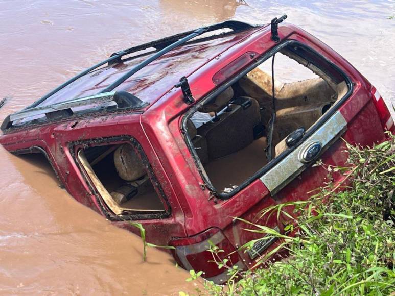 Hallazgo de camioneta e investigaciones: la desaparición de 10 personas en Baracoa