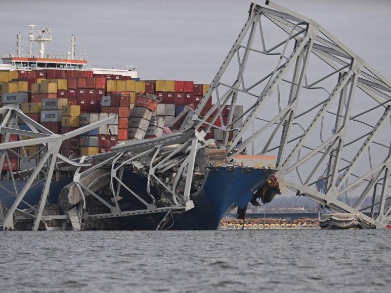 Lo que se sabe del choque de un barco contra el puente Francis Scott Key de Baltimore