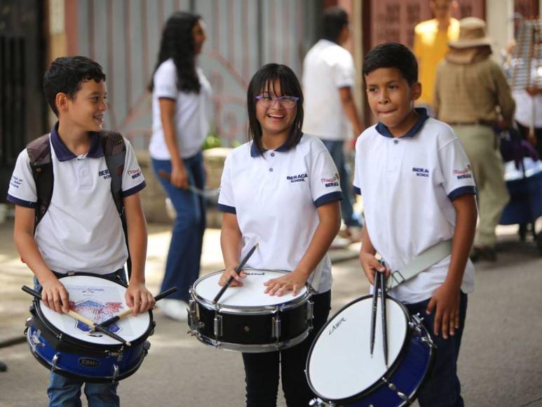 Así se prepara la banda de guerra del Instituto Beraca