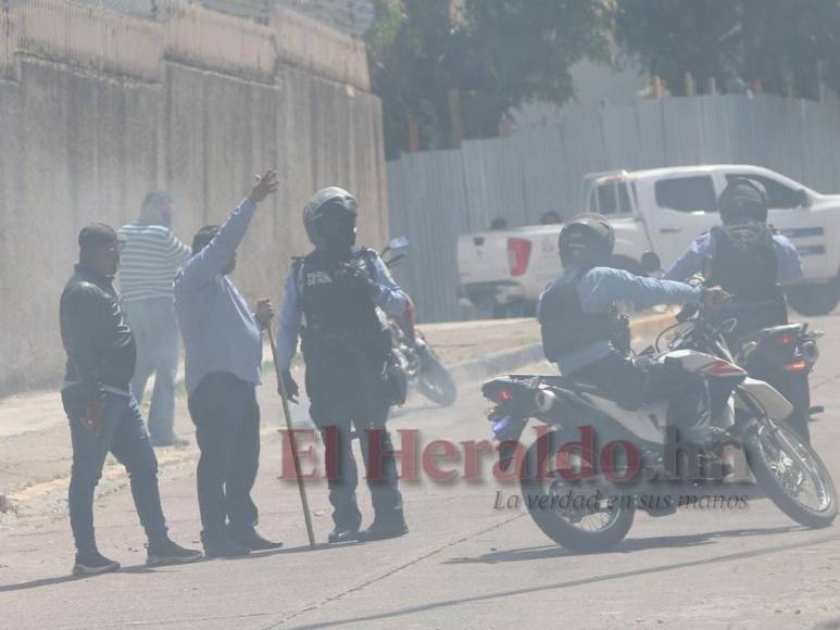 Así fue la violenta protesta del diputado Mauricio Rivera en Ciudad Mujer