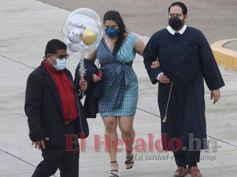 Con orgullo y emoción arrancó la segunda jornada de graduaciones de la UNAH